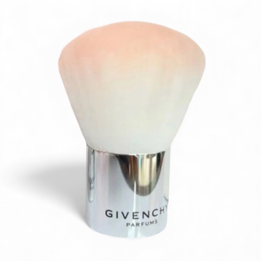 NEW GIVENCHY Beauty Novelty Kabuki Brush Rosegold Toned Handle White & Peach